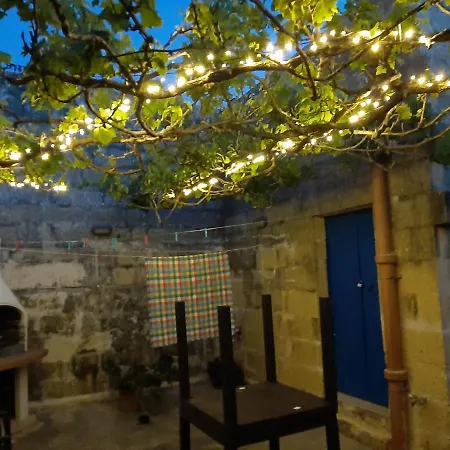 Beautiful Farmhouse With Courtyard And Bbq In Gozo
