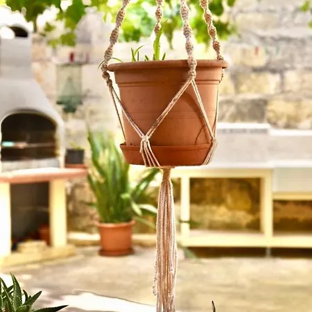 Beautiful Farmhouse With Courtyard And Bbq In Gozo